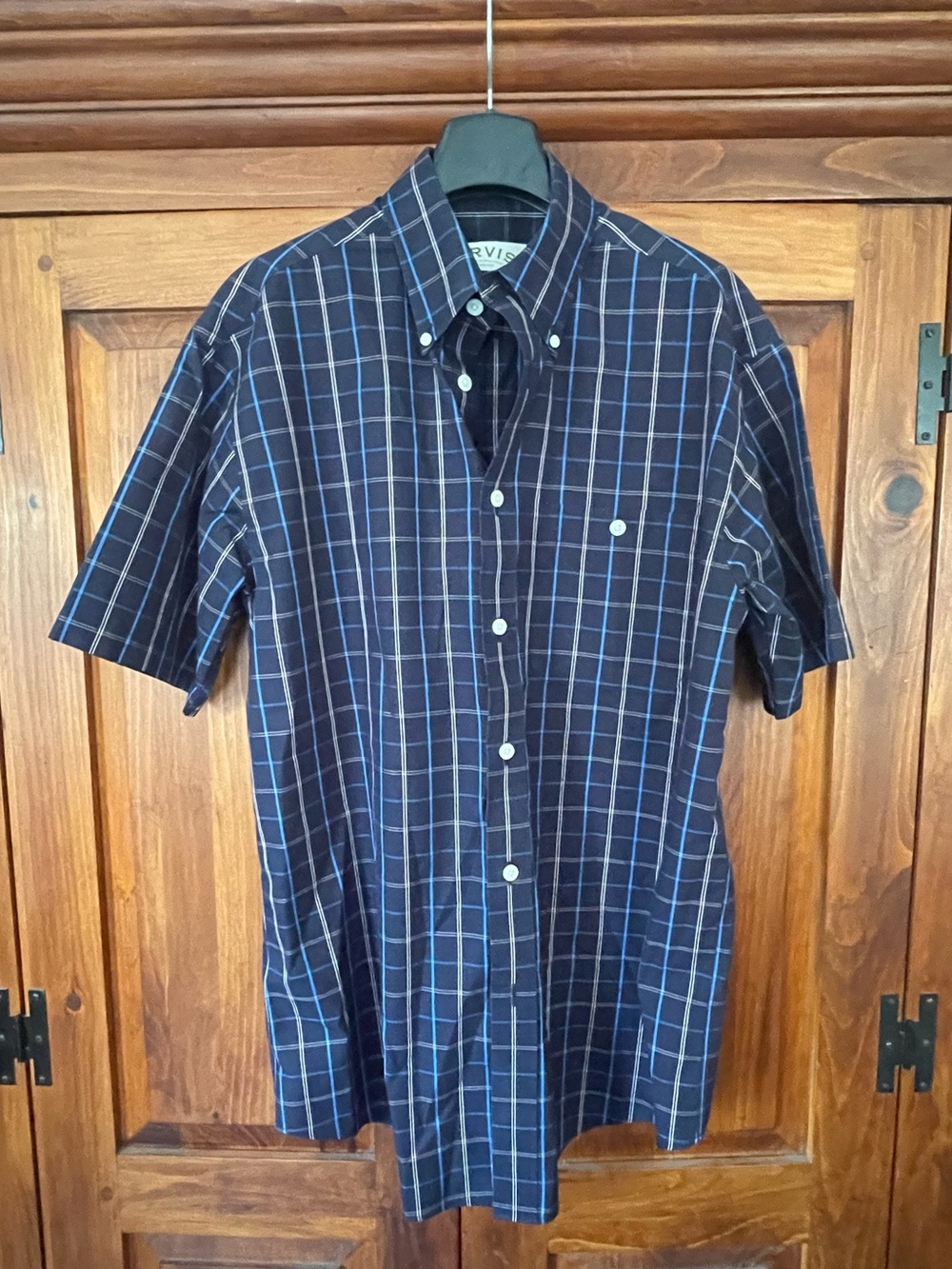 Orvis Men’s Cotton Navy Plaid ShortSleeve Button Shirt

M

EUC minor collar wear